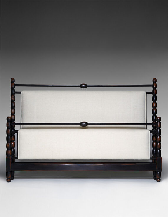 Aesthetic Decor 3001 - Bobbin Bed